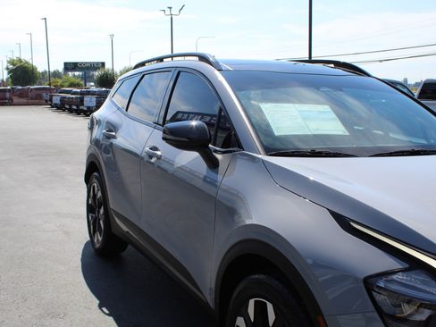 Used 2023 Kia Sportage X-Line w/ X-Line Premium Package AWD/4WD image 9