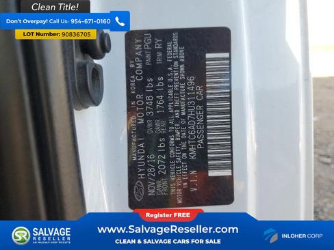 Used 2017 Hyundai Veloster image 16