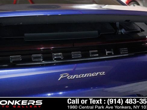 Used 2020 Porsche Panamera RWD image 49