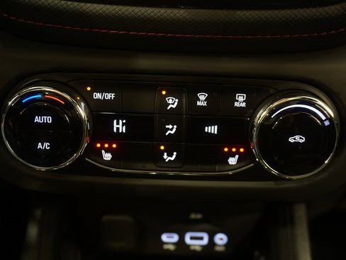 Certified 2023 Chevrolet TrailBlazer RS w/ Sun and Liftgate Package image 16