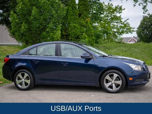 Used 2011 Chevrolet Cruze LT FWD image 4