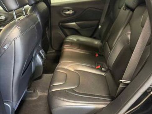 Certified 2020 Jeep Cherokee Latitude Plus w/ Cold Weather Group AWD/4WD image 20