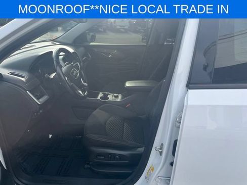 Used 2021 GMC Terrain SLE w/ Driver Convenience Package FWD image 21