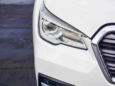 Used 2021 Subaru Ascent Limited image 12