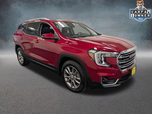 Used 2022 GMC Terrain SLT w/ Infotainment Package II AWD/4WD image 3