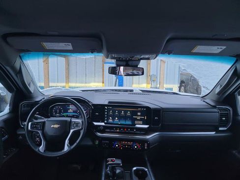 Used 2023 Chevrolet Silverado 1500 LT w/ Convenience Package II image 16