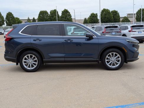 Used 2024 Honda CR-V EX image 5