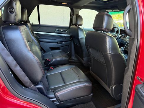 Used 2017 Ford Explorer Sport w/ Equipment Group 401A AWD/4WD image 6