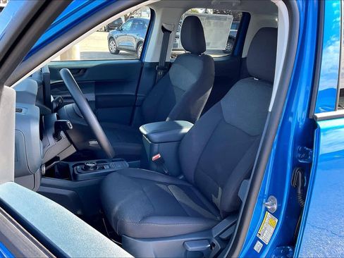 New 2025 Ford Maverick XL image 9