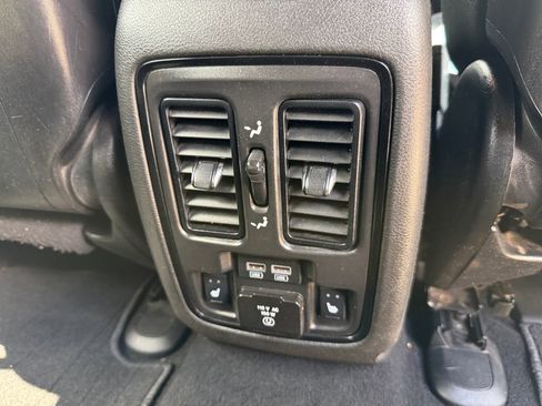 Used 2023 Dodge Durango GT AWD/4WD image 24
