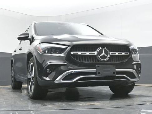 Used 2025 Mercedes-Benz GLA 250 4MATIC image 45