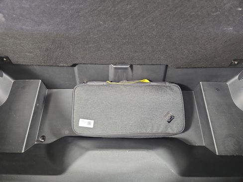 Used 2023 Rivian R1T Adventure image 14