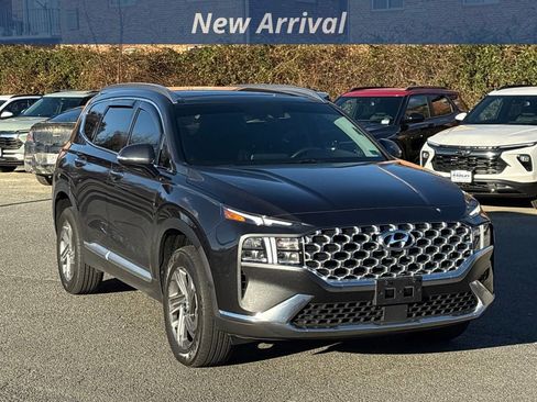 Used 2022 Hyundai Santa Fe SEL w/ Convenience + Premium Package image 4