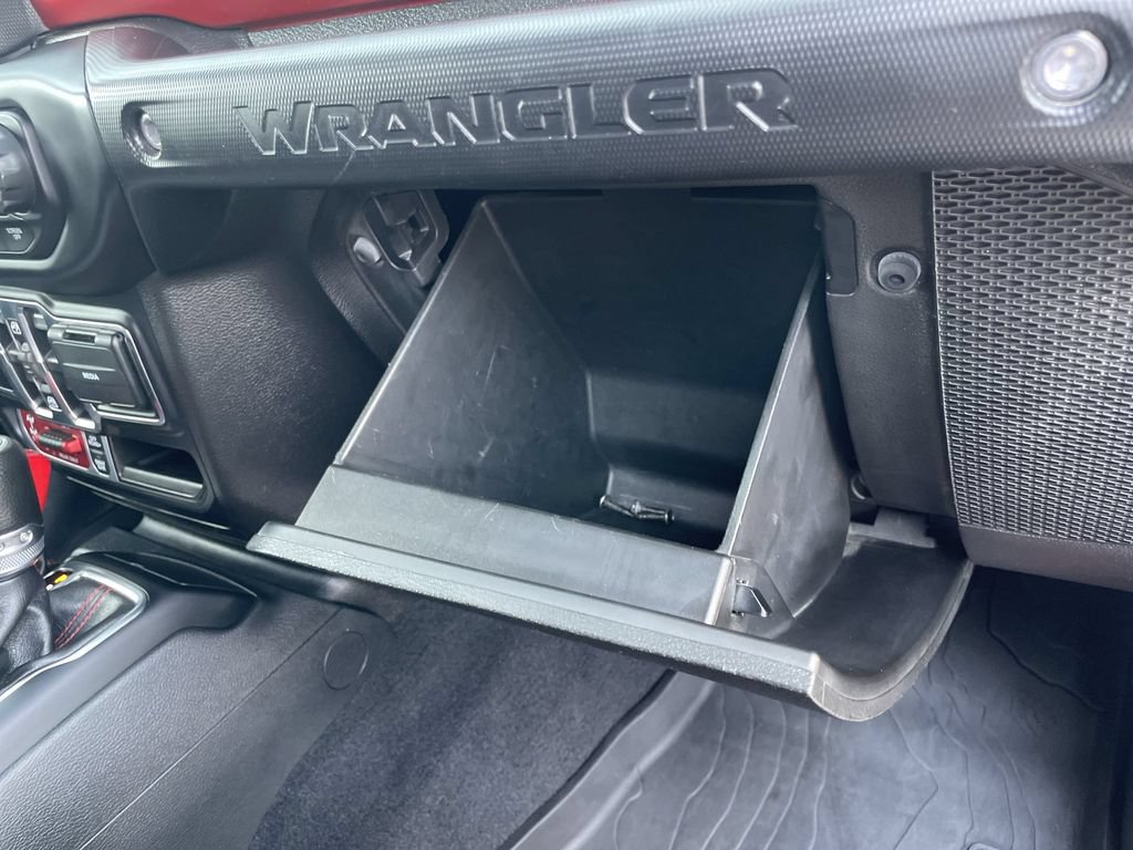 Used 2023 Jeep Wrangler Unlimited Rubicon AWD/4WD image 35