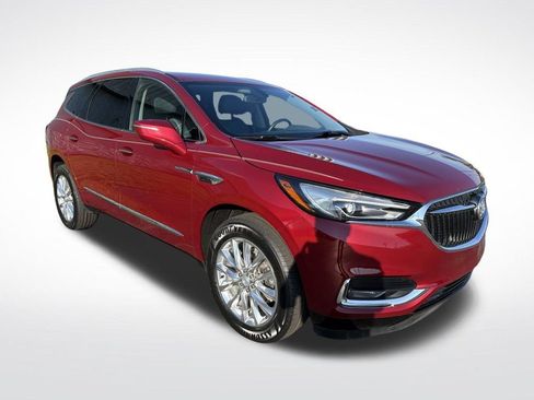 Used 2021 Buick Enclave Essence FWD image 3