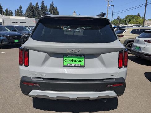 Used 2023 Kia Sorento SX Prestige AWD/4WD image 5