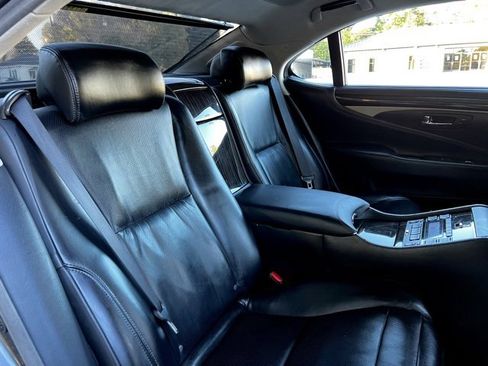 Used 2014 Lexus LS 600h L image 27