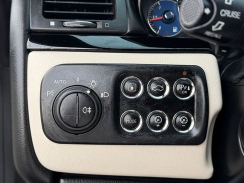 Used 2017 Maserati GranTurismo Sport image 18