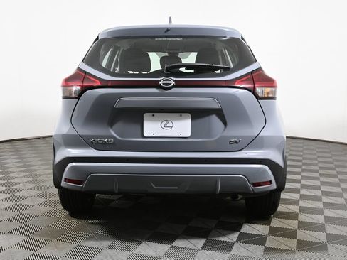 Used 2023 Nissan Kicks SV FWD image 10