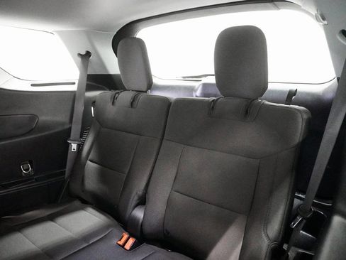 Used 2022 Ford Explorer XLT w/ Class IV Trailer Tow Package image 17