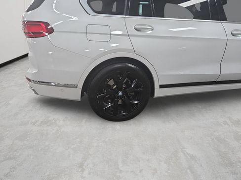 Used 2021 BMW X7 xDrive40i w/ Premium Package AWD/4WD image 45