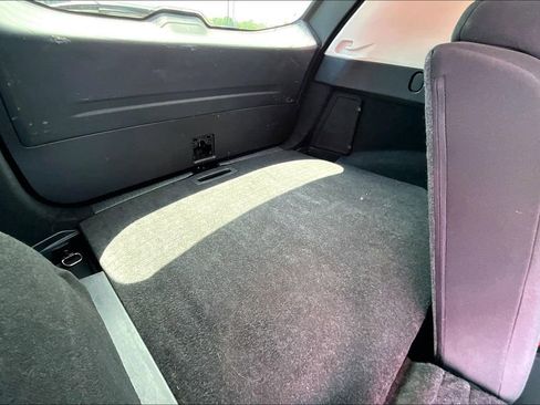 Used 2024 Nissan Rogue S FWD image 25