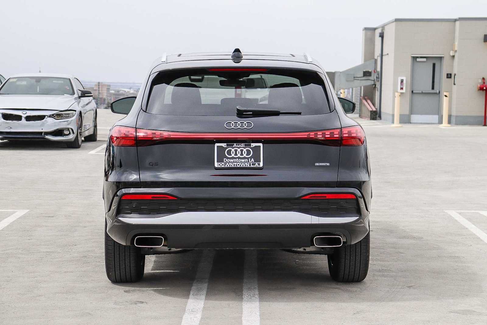 Used 2025 Audi Q5 Premium w/ Convenience Package AWD/4WD image 5