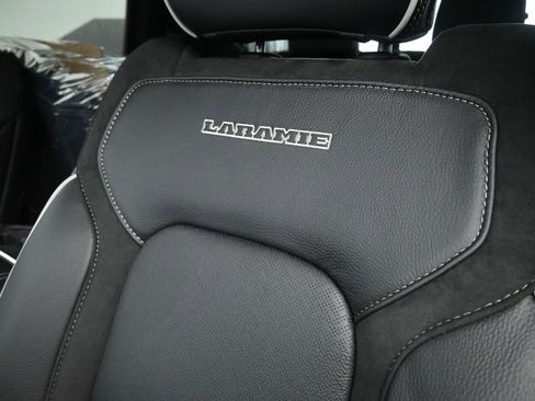 New 2026 RAM 1500 Laramie AWD/4WD image 14