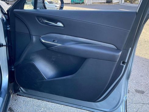 Used 2025 Cadillac XT4 Premium Luxury image 22