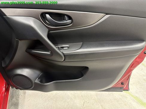 Used 2017 Nissan Rogue Sport S w/ S Appearance Package AWD/4WD image 26
