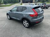 Used 2021 Volvo XC40 T5 Momentum image 4
