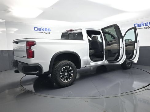 Used 2024 Chevrolet Silverado 1500 ZR2 AWD/4WD image 56