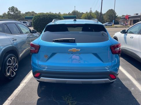 New 2025 Chevrolet Trax LT w/ LT Convenience Package image 13