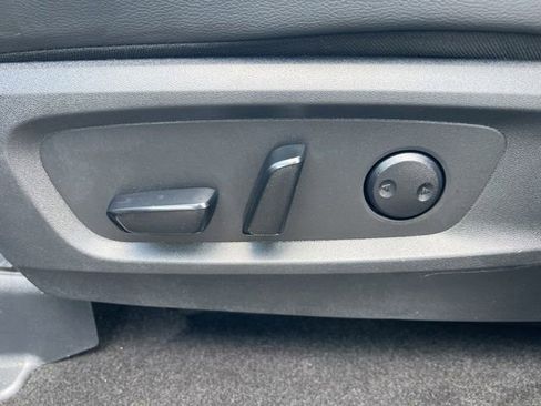 Used 2025 Nissan Pathfinder Rock Creek AWD/4WD image 5
