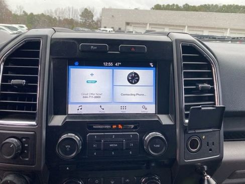 Used 2016 Ford F150 XLT w/ Equipment Group 302A Luxury image 19