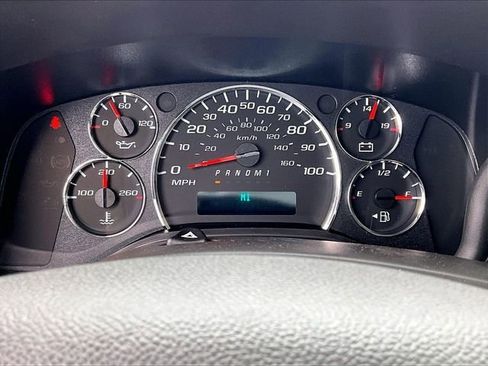 New 2026 Chevrolet Express 3500 Extended RWD image 17