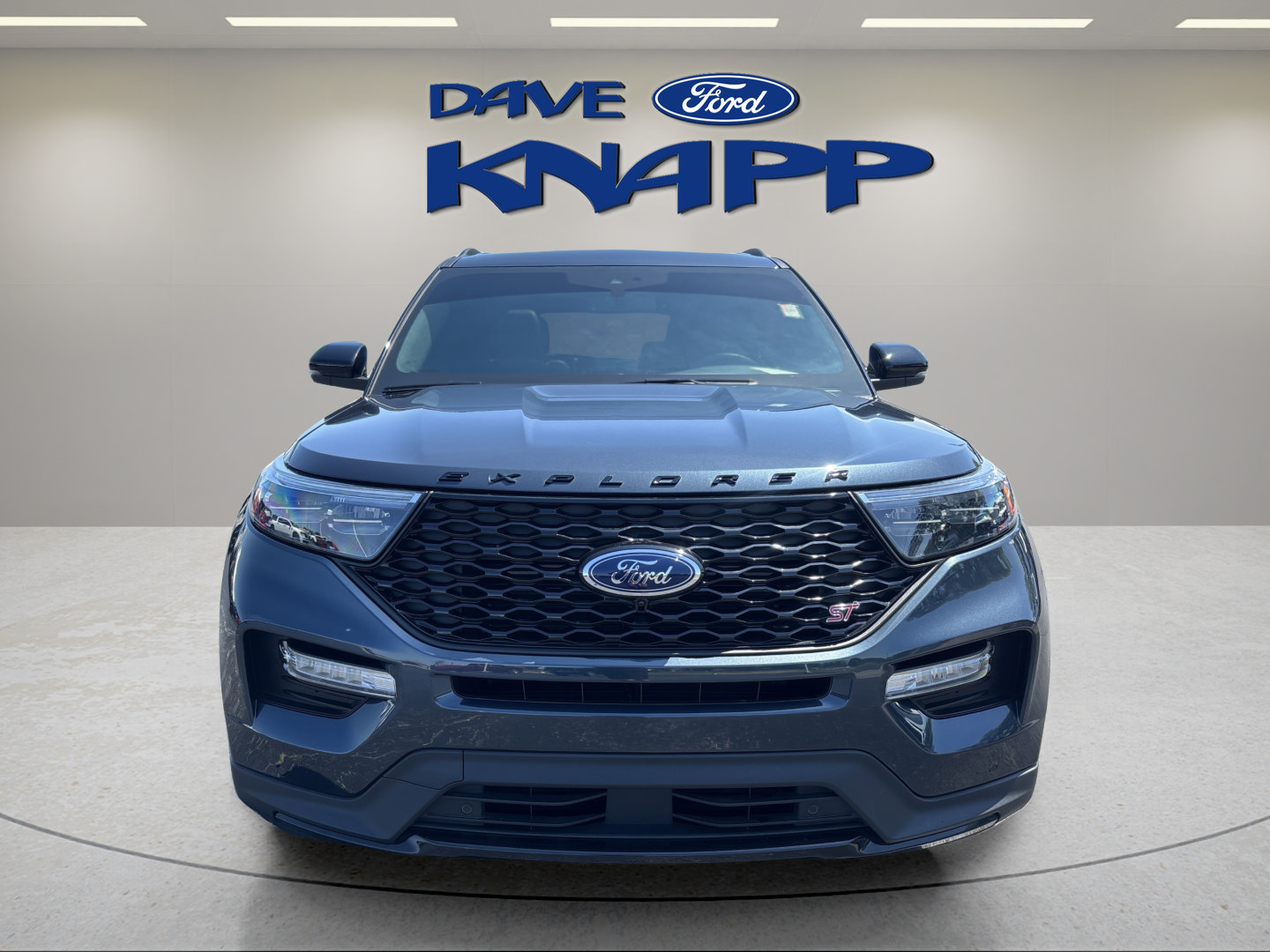 Used 2023 Ford Explorer ST w/ Equipment Group 401A AWD/4WD image 2