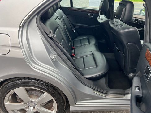 Used 2010 Mercedes-Benz E 350 4MATIC Sedan w/ Premium 1 Pkg image 24