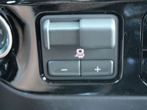 New 2026 Chevrolet Silverado 1500 RST w/ RST All Star Premium Package AWD/4WD image 39