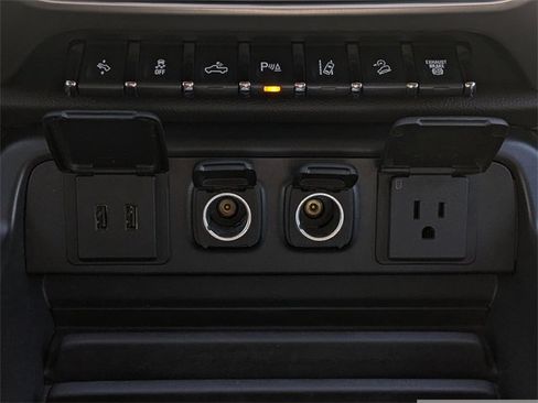 Used 2019 GMC Sierra 3500 Denali w/ Duramax Plus Package image 25