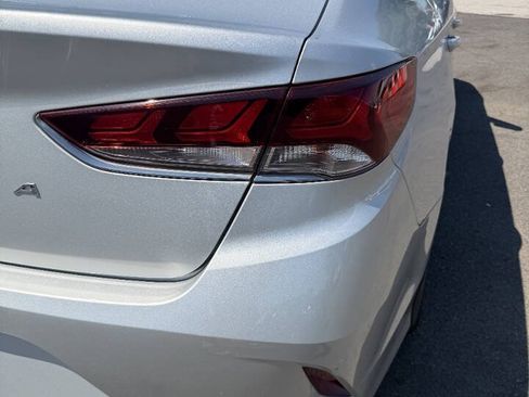 Used 2018 Hyundai Sonata SE FWD image 8