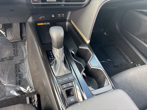 Used 2025 Toyota Camry LE image 26