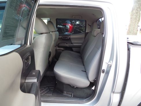 Used 2018 Toyota Tacoma SR w/ SR Convenience Package RWD image 36