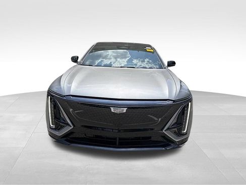 Used 2024 Cadillac Lyriq Sport RWD image 2