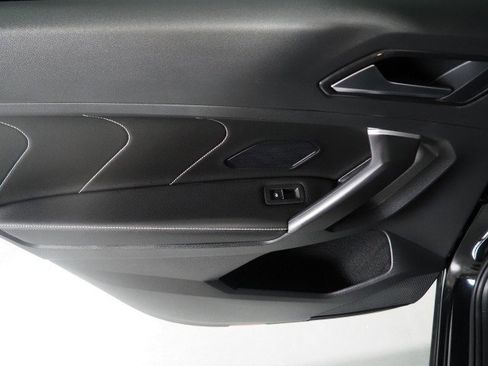 Used 2024 Volkswagen Tiguan SE R-Line w/ MDO Package, Three-Row image 50