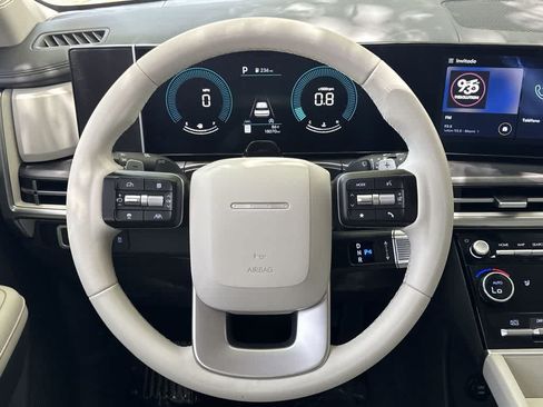 Used 2024 Hyundai Santa Fe SEL FWD image 15