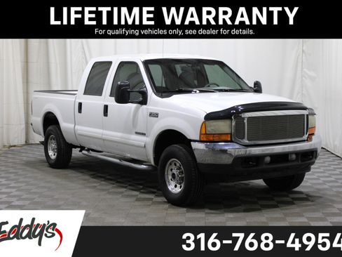 Used 2001 Ford F250 Lariat image 1