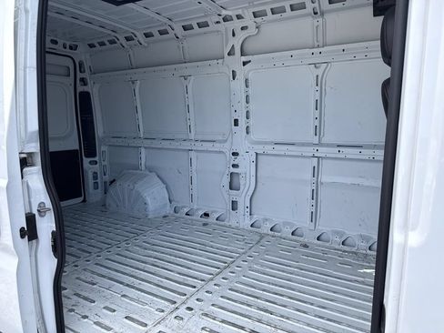 Used 2024 RAM ProMaster 2500 w/ Convenience Group FWD image 30