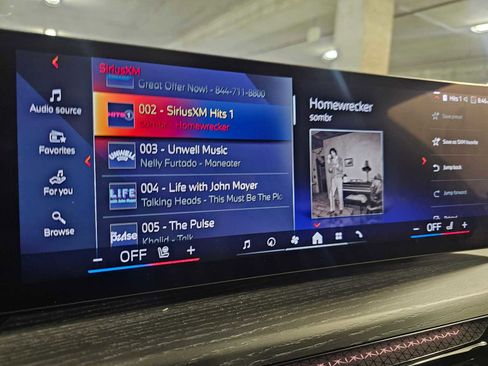 Used 2025 BMW 330i xDrive Sedan w/ M Sport Package image 15