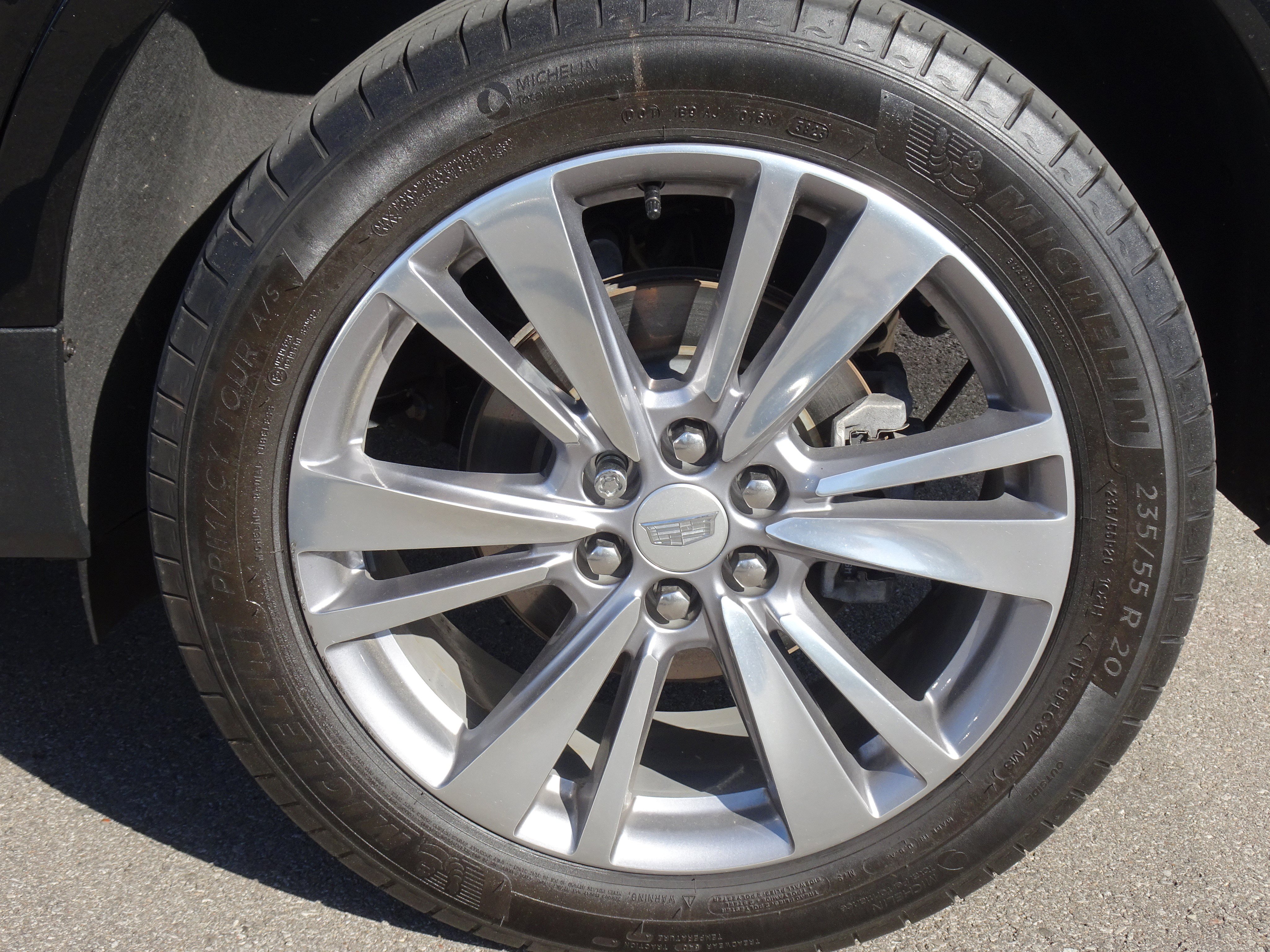 Used 2024 Cadillac XT5 Premium Luxury w/ LPO, Floor Liner Package AWD/4WD image 28